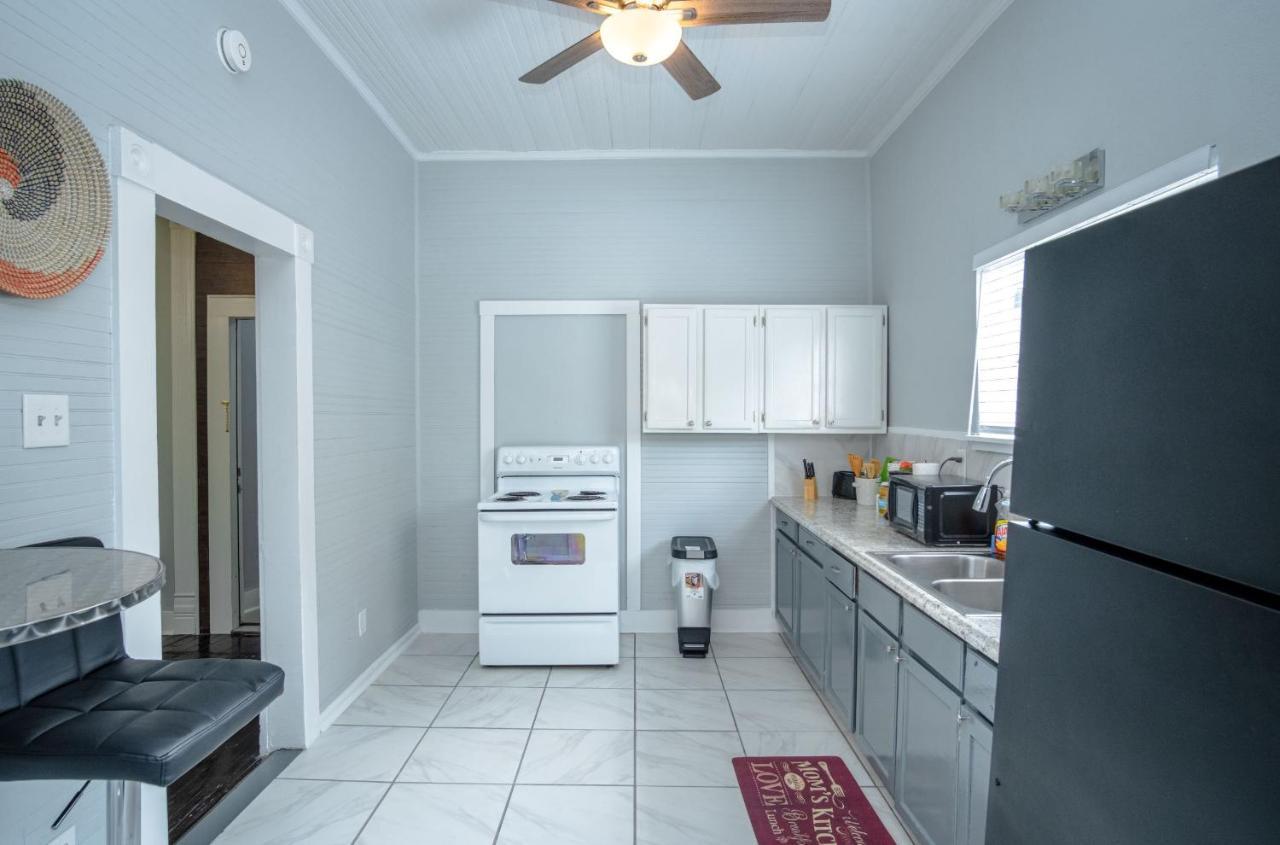 Remodeled Historic 2Br 1Ba House Near Downtown Lägenhet San Antonio Exteriör bild